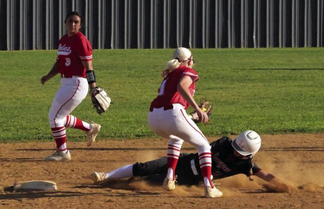 The Wynnewood fastpitch team slides into a three-game winning streak, beginning with Monday’s win over Davis. Photo by Don Coffey