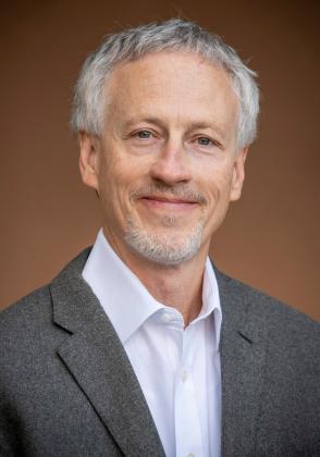 Dean Ridings is the CEO of America's Newspapers