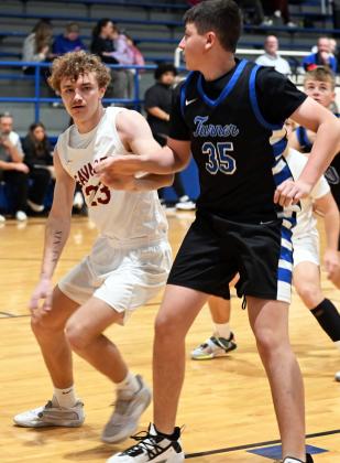 Wynnewood's Gabe Maddox fights for position against Turner at the Bulldog Bash in Healdton.