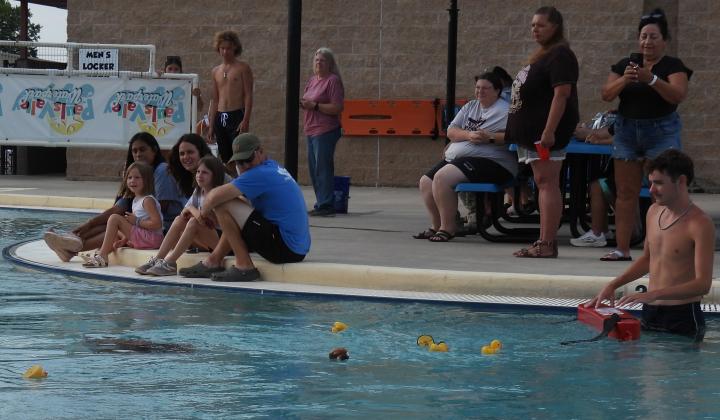 10th Annual Pauls Valley Duck Derby. News Star Photo by Chris Mackey