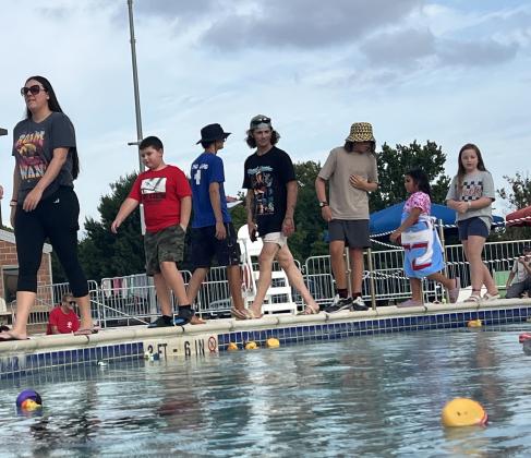 10th Annual Pauls Valley Duck Derby. News Star Photo by Suzanne Mackey