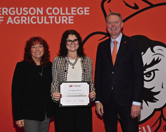 Brooklyn Bunch of Lindsay (pictured center) was one of three Garvin County students to receive an academic scholarship from Oklahoma State University’s Ferguson College of Agriculture earlier this month. Courtesy Photo