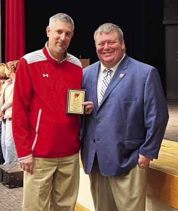 Ryan Caldwell (left) was recognized as Pauls Valley’s 2025-2026 District Teacher of the Year Monday. Pauls Valley Superintendent Brett Knight (right) presented the award. News Star photo by Suzanne Mackey