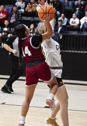 Lady Savages drop one to the Calera Bulldogs, 34-71