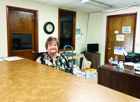 Maysville tag agent Linda Massey retired this week, closing the Maysville Tag Agency. She worked in the tag office for 45 years, serving 34 of those as tag agent.