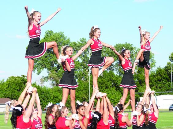 Pauls Valley's cheer squad performed for the crowd at Meet the Panthers Saturday. Photo by Chris Mackey