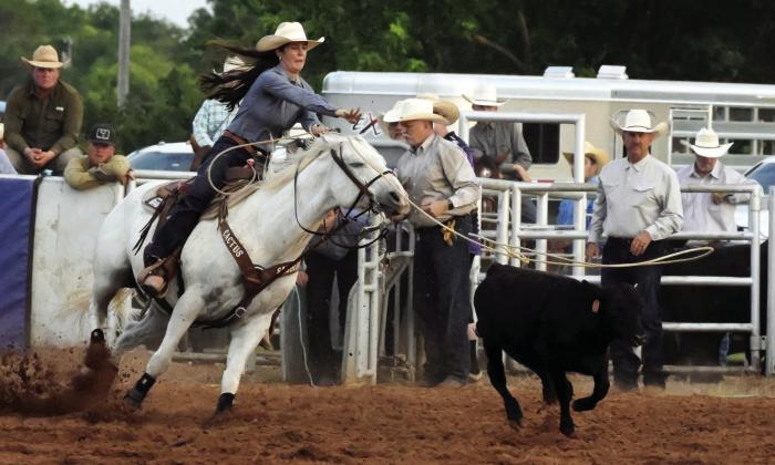 Elmore City Round Up Club hosts rodeo