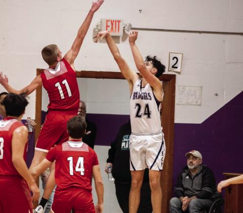 Elmore City beats Maysville in 67-43 season opener