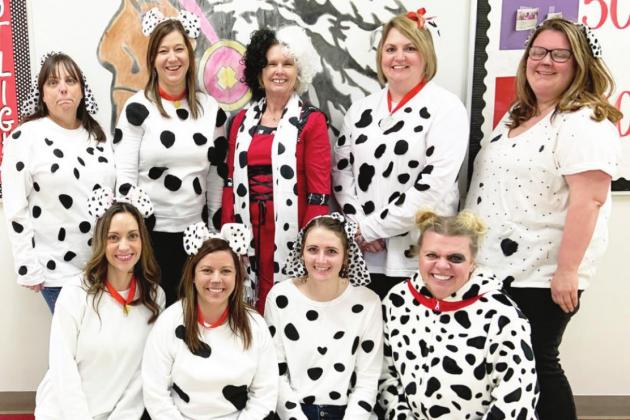Elementary school celebrates 100/101 days of school