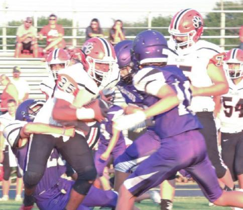Stratford Bulldogs scrimmage the Coalgate Wildcats