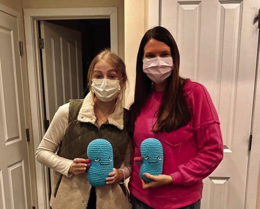 Bethany Greenwood Agee, right, of Foley, Alabama, donated a kidney to New Hampshire teen Jennifer Frost after reading a social media post from Frost’s mother. Courtesy photo