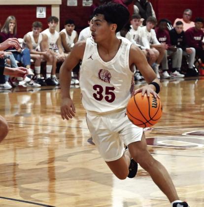 Savage Julian Givens playing at the Wynnewood Savage Invitational Tournament last weekend. News Star photo by Don Coffey