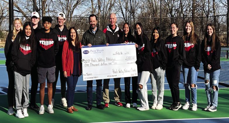 PVNB donates to support Pauls Valley tennis teams