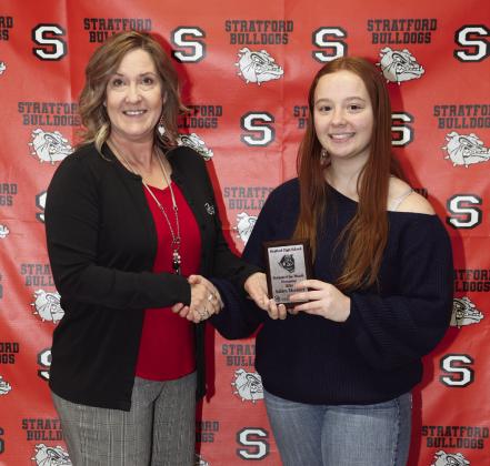 Ashlyn Mounsey was recently named Student of the Month for November at Stratford High School. Mounsey is the daughter of LeaAnne Hinkle. Her award was presented by Dina Henley from Oklahoma Heritage Bank. Courtesy photo