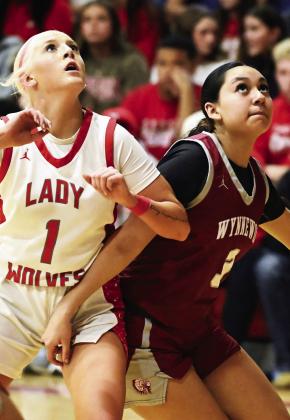 Wynnewood‘s #3 Yoselin Ricalday boxes out a Davis player from grabbing a rebound during the Lady Savages’ 57-31 loss to Davis. News Star photo by Don Coffey