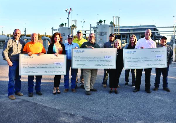 Midship Pipeline donates $25,500 to local and county first responders