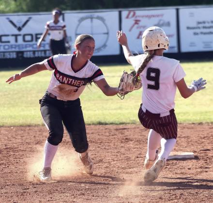 Mallory Carter tags out Blanchard’s Finley Lockwood at second base during Tuesday’s game in Pauls Valley. Photo by Mike Arie