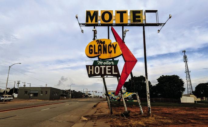 Friends of the Oklahoma Route 66 Museum Receive $71,000 Grant to Restore Glancy Motor Hotel Sign