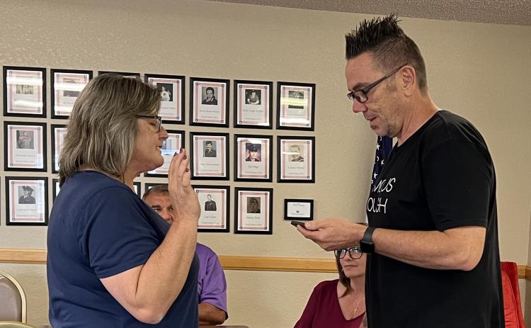 Stratford Mayor Sean McKinney swore in Tonia Jones (left) as town clerk during a special meeting of the Stratford Board of Trustees Aug. 29. Jones will replace town clerk-town administrator Karen Lambert, who recently stepped down from the position.
