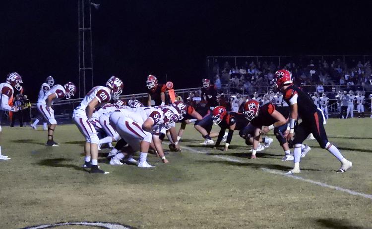 Wynnewood prepares to snap the ball during Friday's game against Stratford. Stratford suffered their first loss of the season to Wynnewood, 23-15.  News Star photo by Chris Mackey