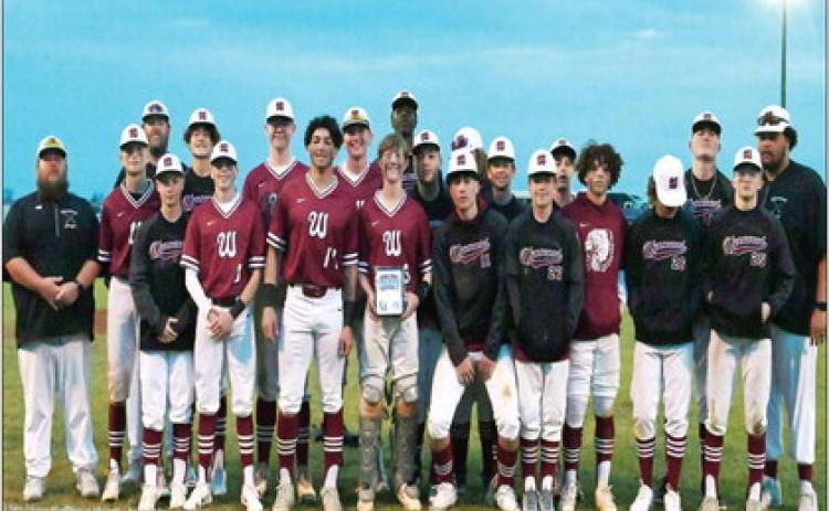 Savages beat Wayne 10-8 for I-35 Classic Consolation Championship