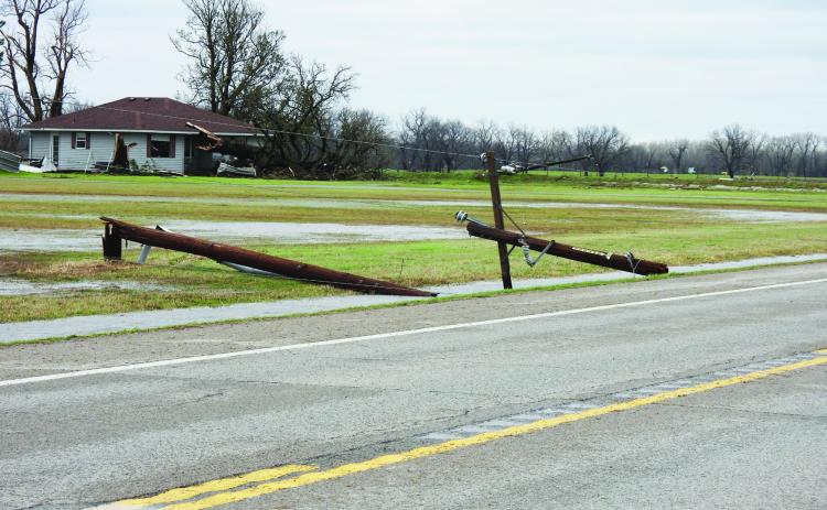 Severe storm leaves damage path through county