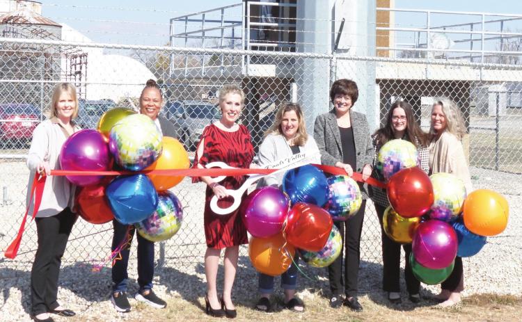 Pauls Valley Chamber of Commerce welcomes new cell phone tower