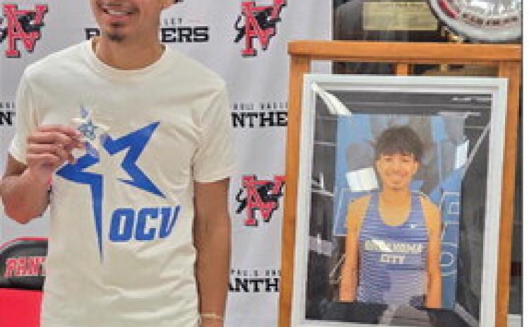 Jorge Quinonez celebrates sigining a letter of intent with Oklahoma City University on Monday. For more photos, visit www. gcnewsstar.com/sports. News Star photo by Jennifer Lindsey