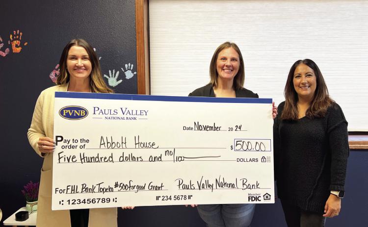 Pauls Valley National Bank presented a $500 grant to the Abbott House Child Advocacy Center’s Garvin County office this week. Pictured (left to right ) are Abbott House Child Advocacy Center Executive Director Andree Harper, Program Director Christi Cornett, and Becky Ledbetter with Pauls Valley National Bank. News Star photo by Suzanne Mackey