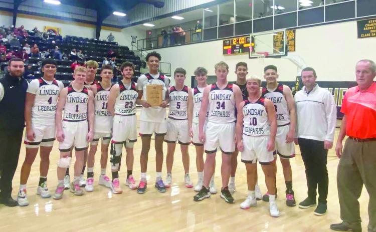Leopards sweep Latta Tournament