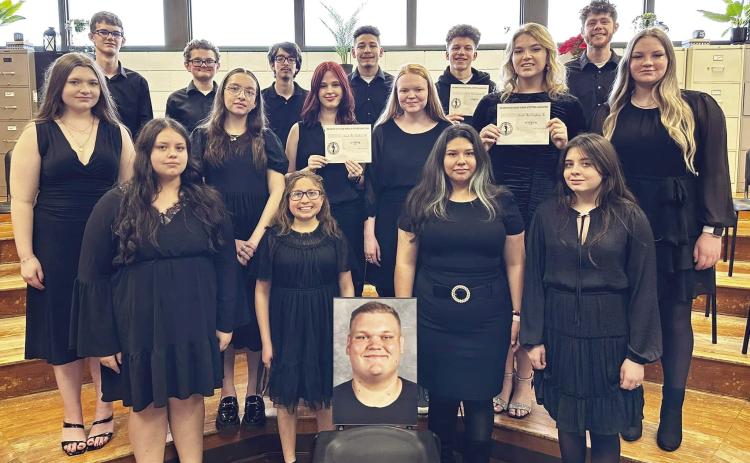 Lindsay High School’s vocal music classes performed at the ECU District Solo/Ensemble contest Wednesday.