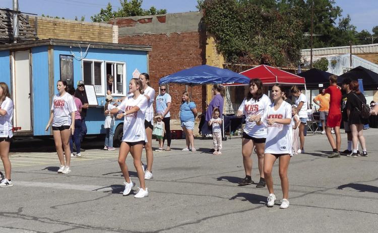 The Maysville cheer team perfomed during Saturday’s Wiley Post Festival. News Star photo by Chris Mackey